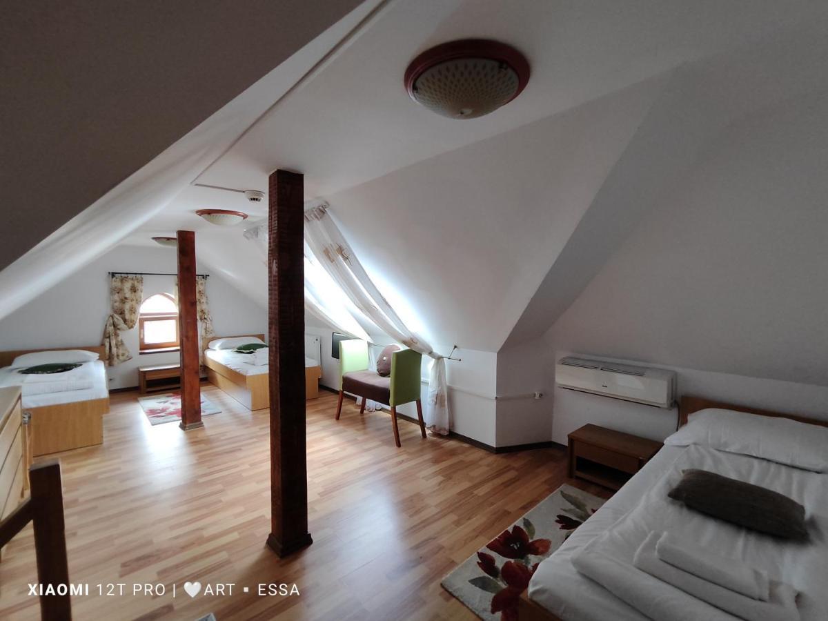 Pensiunea Buon Gusto Sibiu-motorcyle Friendly,city Center Pensión 3*