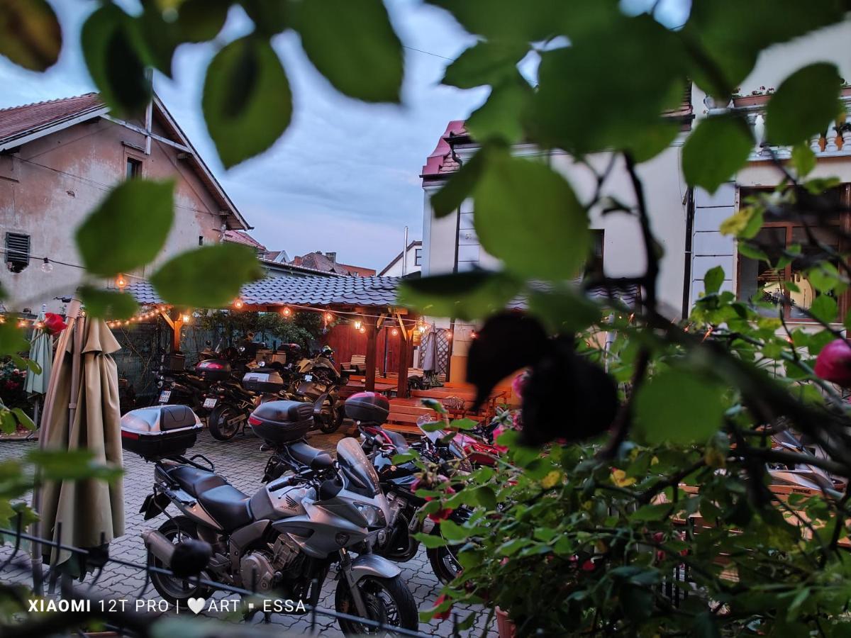 Pensiunea Buon Gusto Sibiu-motorcyle Friendly,city Center 3*